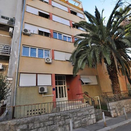 Room & Studio In The Centre Split Luaran gambar