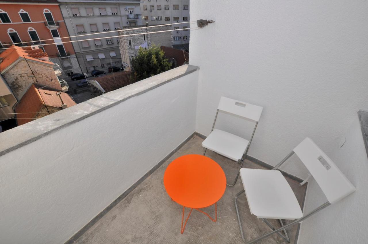Room & Studio In The Centre Split Luaran gambar