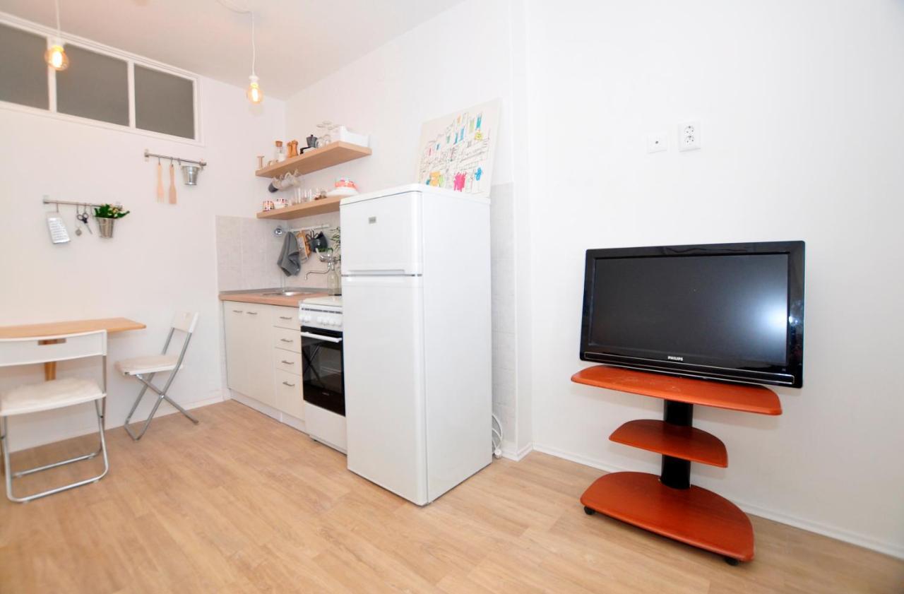 Room & Studio In The Centre Split Luaran gambar