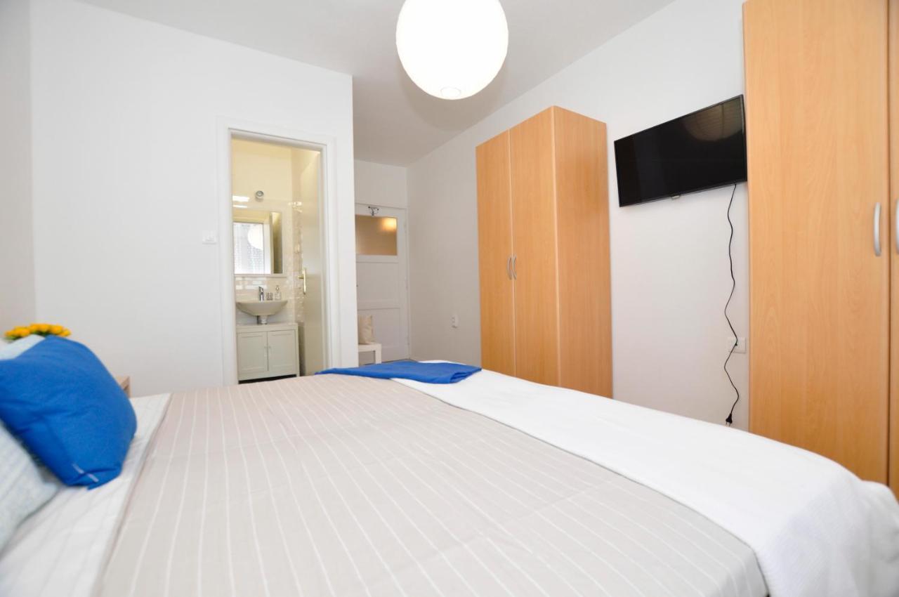 Room & Studio In The Centre Split Luaran gambar